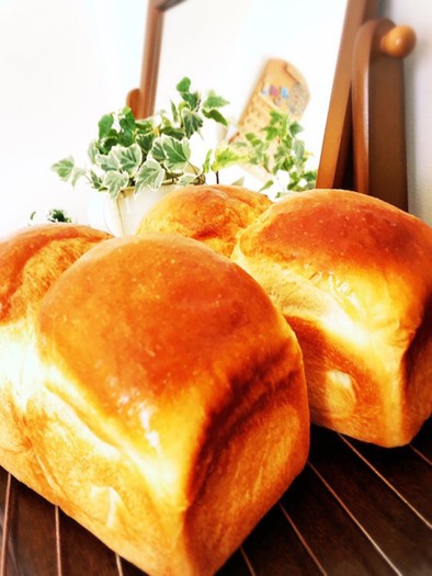 基本のイギリス食パンの写真