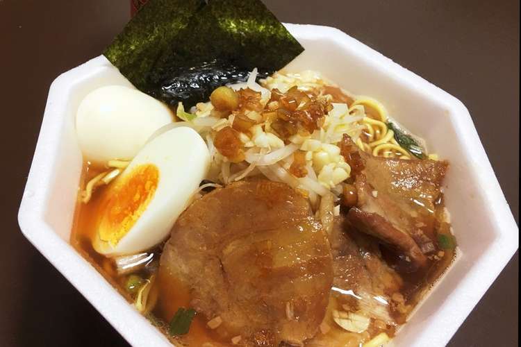 カラメが絶品 カップ麺でラーメン二郎 レシピ 作り方 By 居酒屋まるみ クックパッド 簡単おいしいみんなのレシピが354万品