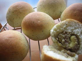 お茶パンで栗あんぱん