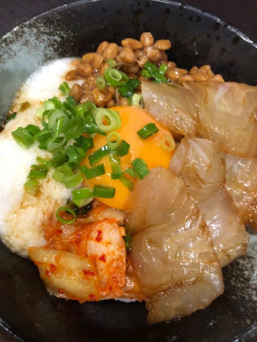 鯛の青唐辛子醤油漬けが美味！べっこう丼の画像