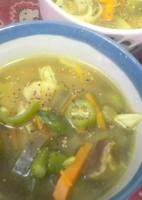 夏野菜ときのこたっぷりカレースープ