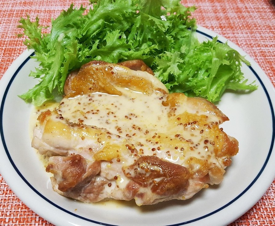 鶏肉ソテーのマスタードソースの画像