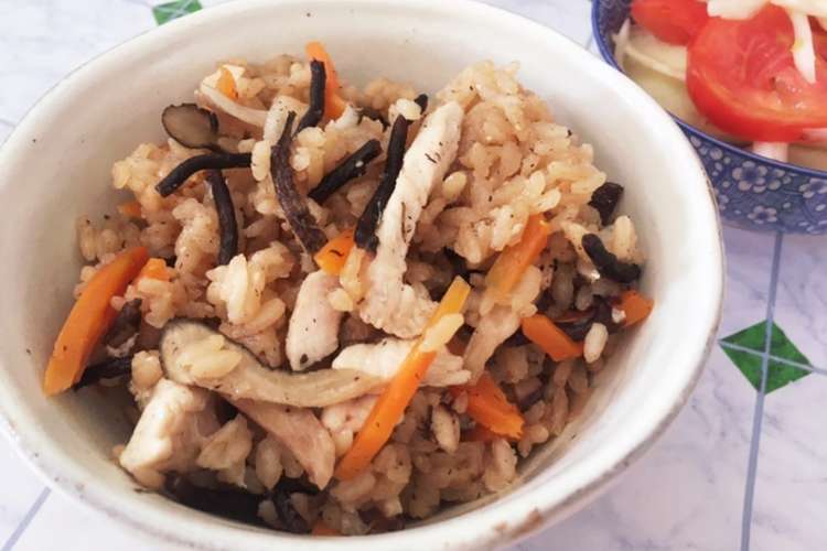 海外で作る ストウブ鍋のかしわご飯 レシピ 作り方 By Pao クックパッド 簡単おいしいみんなのレシピが354万品