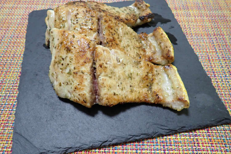 シイラのムニエル バター醤油 レシピ 作り方 By ラムち クックパッド 簡単おいしいみんなのレシピが373万品