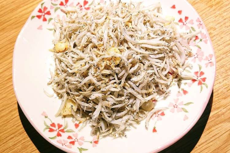 祖母直伝 シラスの台湾風万能ふりかけ レシピ 作り方 By 主人の苗字は 何 クックパッド 簡単おいしいみんなのレシピが378万品