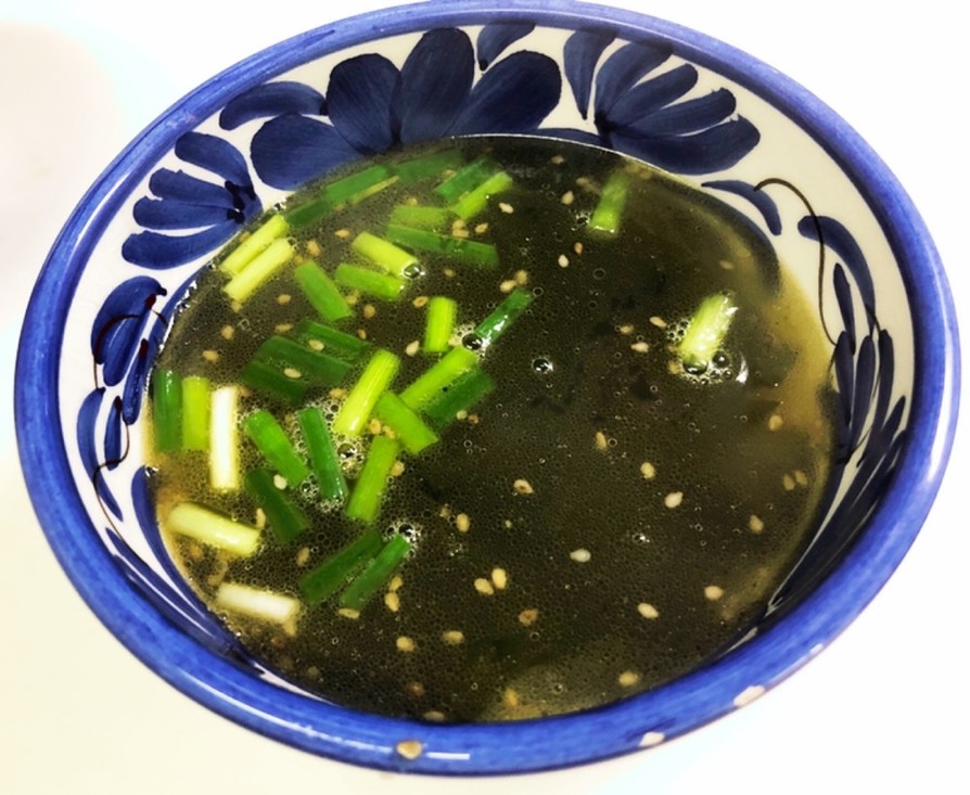 小鍋一つでわかめスープの画像