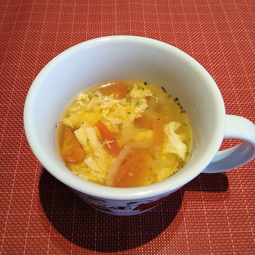 トマトと卵のスープの画像