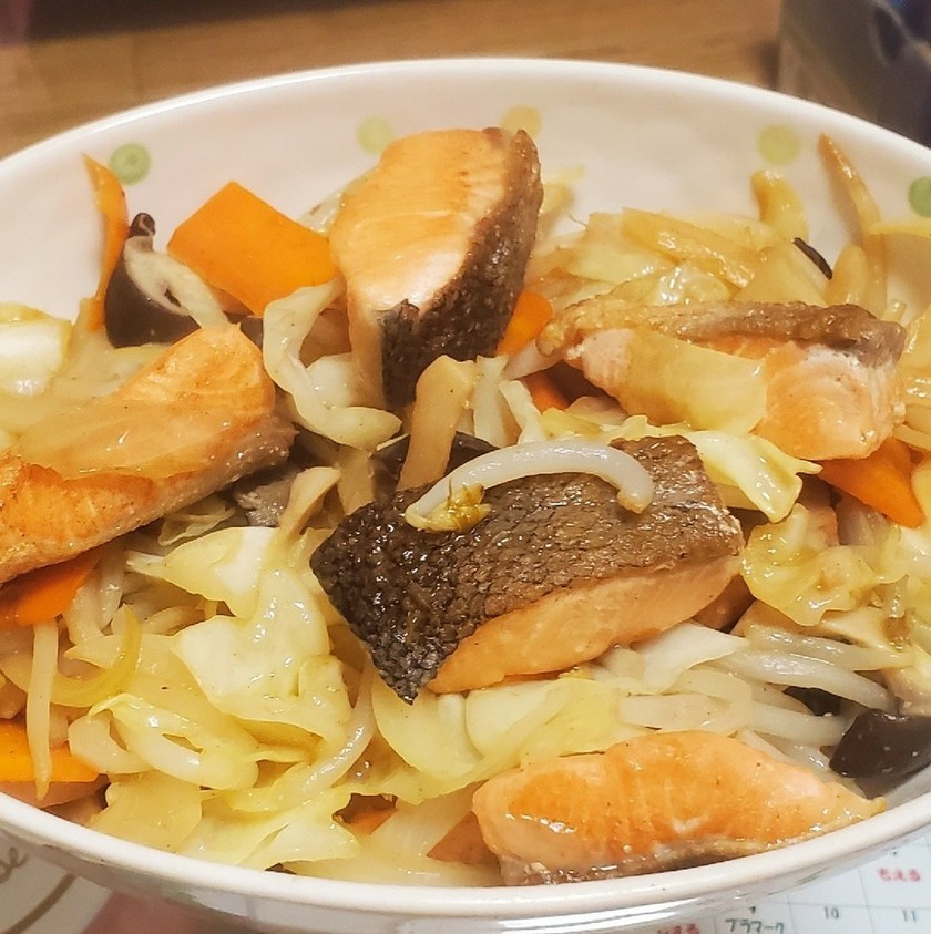 フライパンで鮭のちゃんちゃん焼き by けーぴぃ＊ 【クックパッド】 簡単おいしいみんなのレシピが356万品