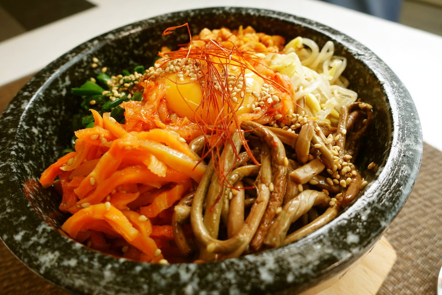 韓国料理　大豆ミートの石焼きビビンバの画像