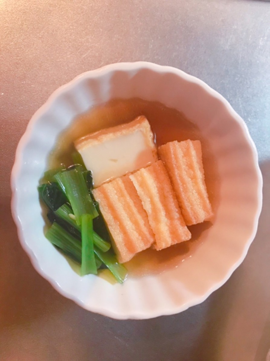 厚揚げ豆腐と小松菜の煮物の画像