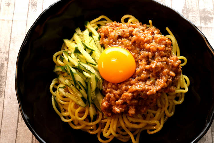 レンジで簡単麺料理 ピリ辛ジャージャー麺 レシピ 作り方 By パンダワンタン クックパッド 簡単おいしいみんなのレシピが355万品
