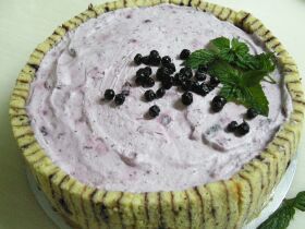 ワイルドブルーベリーの縞々ムースケーキの画像