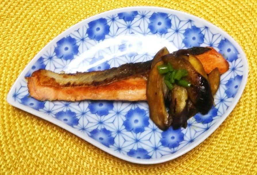 【簡単♪】鮭と茄子の南蛮炒めの画像