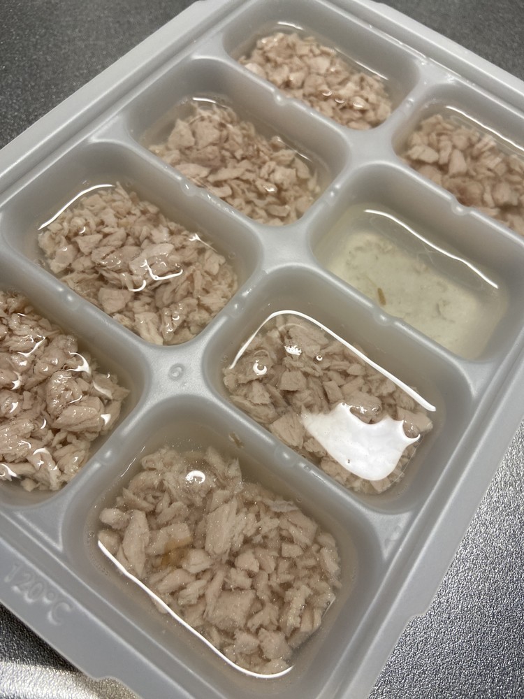【離乳食中期】マグロの冷凍ストックの画像