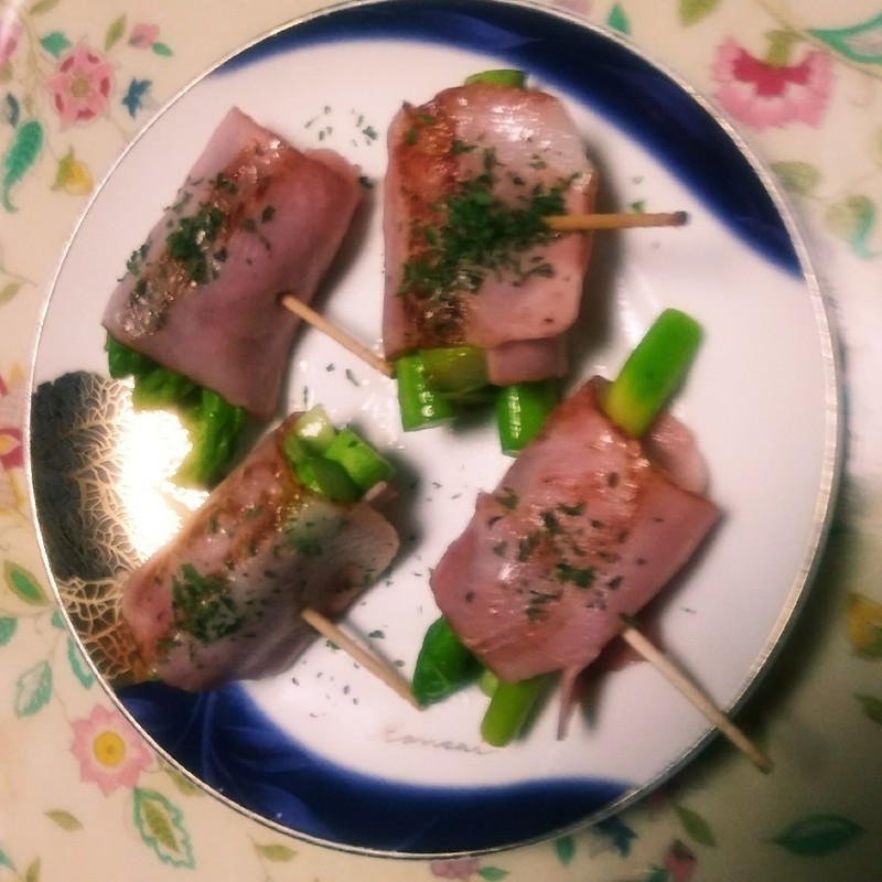ケトエアフライヤーのアスパラガスのベーコン巻きレシピ