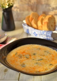 トルコ料理☆焦がし大蒜のヨーグルトスープ