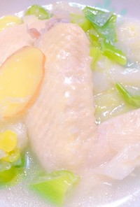 【簡単】鶏手羽と生姜とネギのスープ