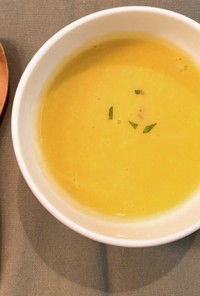 つるくびかぼちゃのスープ