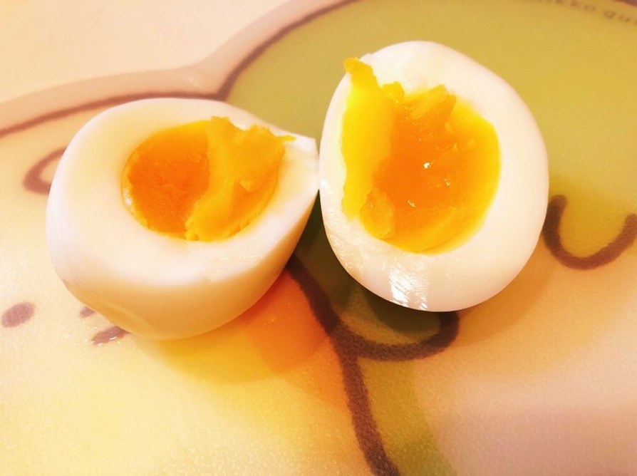 【簡単】基本の半熟茹で卵（半熟度　7割）の画像
