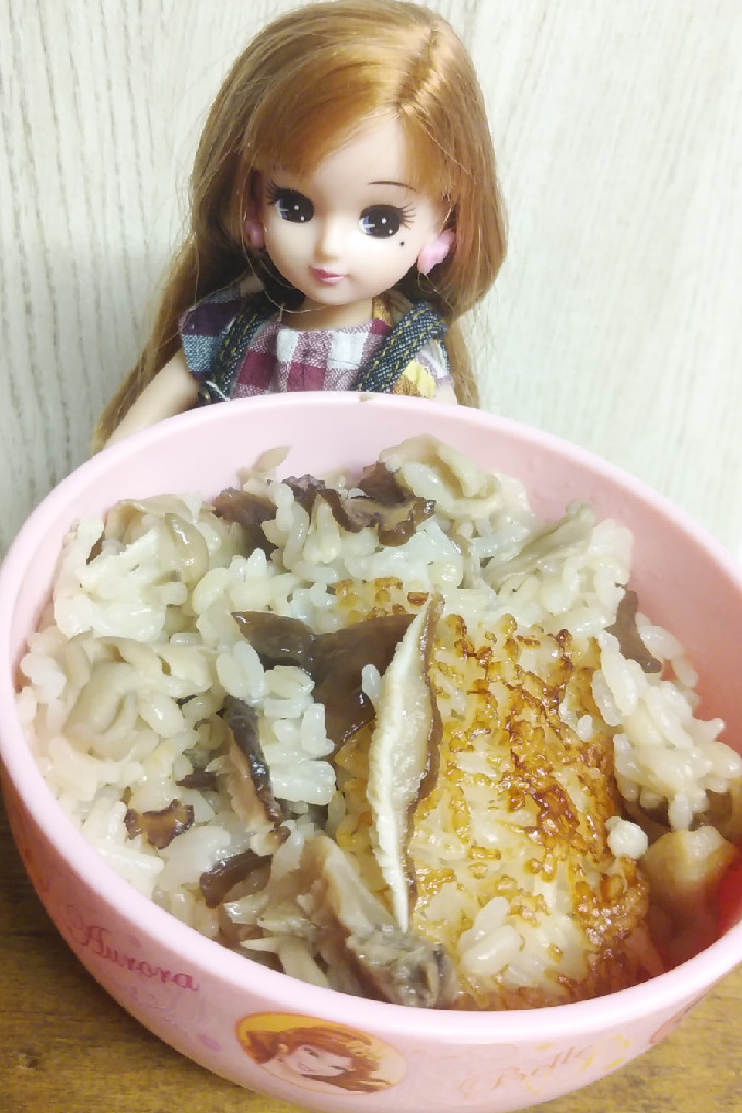 リカちゃんに♡茸の炊き込みご飯(白だし)の画像
