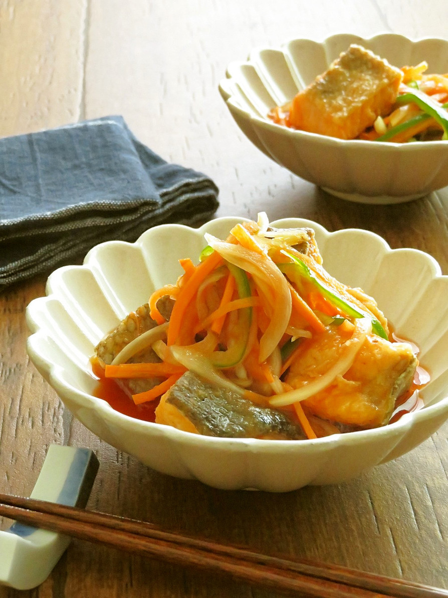 野菜ジュースでさっぱり☆鮭のベジマリネの画像