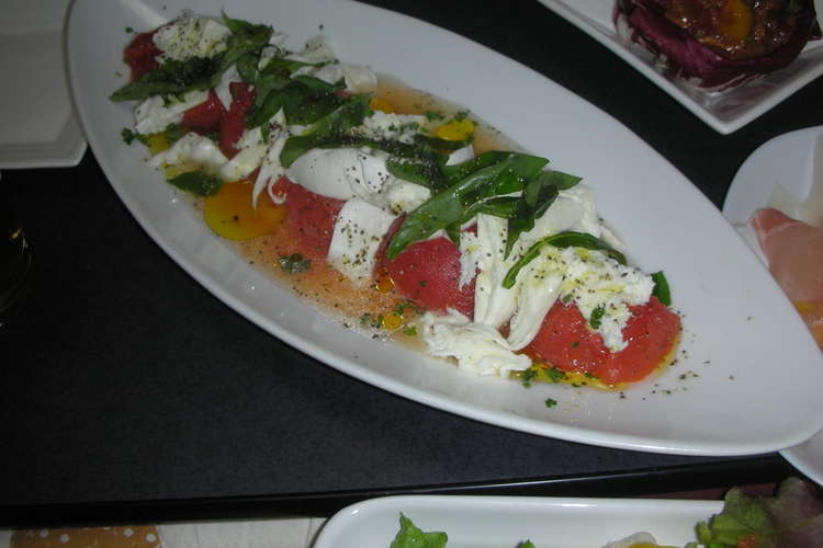 トマトに魔法をかけたカプレーゼ レシピ 作り方 By ピロリアン クックパッド 簡単おいしいみんなのレシピが350万品