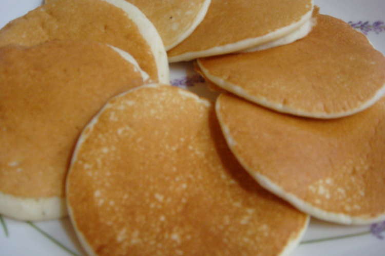 余った卵白でパンケーキをつくる レシピ 作り方 By Kikuzo クックパッド 簡単おいしいみんなのレシピが349万品