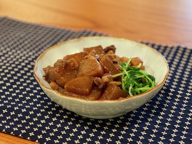 大根と豚バラ肉の醤油麹煮[醤油麹]の写真