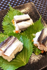 コハダ / サッパの押し寿司