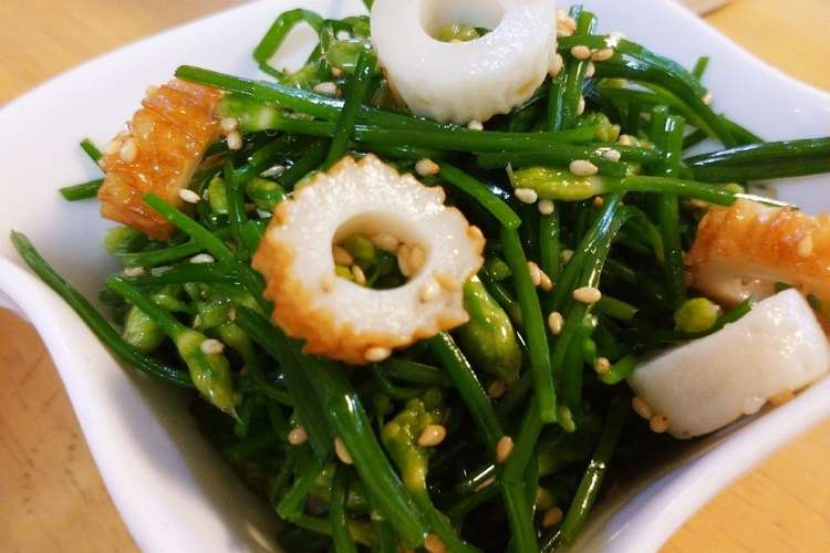 ニラの花 ニラ と ちくわのごま塩和え レシピ 作り方 By すみのまま クックパッド 簡単おいしいみんなのレシピが377万品