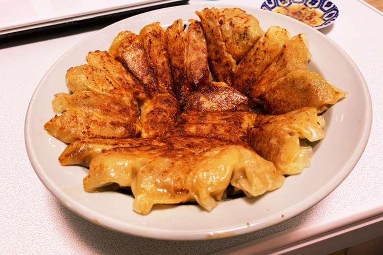 成田名物もつにんにく漬で作る餃子 レシピ 作り方 By すみだ川 クックパッド 簡単おいしいみんなのレシピが352万品