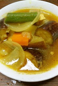 野菜たっぷりのカレースープ