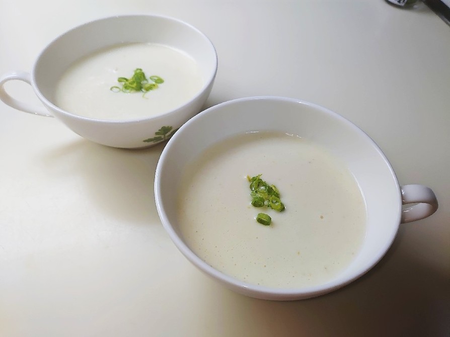 白ネギのシンプルクリームスープの画像