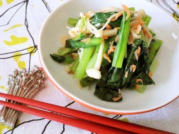 レンジで簡単！小松菜と干しえびの和え物の画像