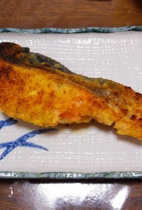 鮭のカレーチーズムニエル
