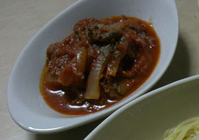 牛肉（薄切り肉）のトマト煮込みの写真