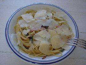 しょうゆ味パルミジャーノレッジャーノのパスタ