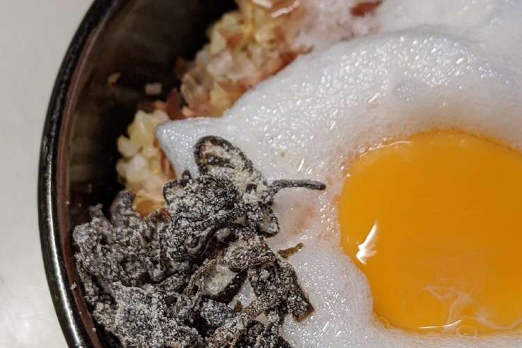 卵かけご飯には おかかと塩昆布が最強説 レシピ 作り方 By 1000マイル クックパッド 簡単おいしいみんなのレシピが355万品