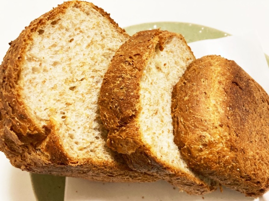 パリパリ最高！HBグラハム粉半量食パンの画像