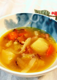 ニンニクとショウガの野菜スープ