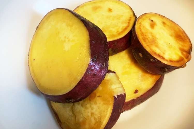 ほくほく甘い ごま油風味の焼き芋 レシピ 作り方 By Salymama クックパッド 簡単おいしいみんなのレシピが359万品