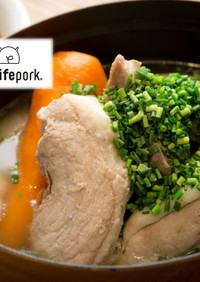 煮るだけ簡単！豚肉と野菜のシンプル塩鍋