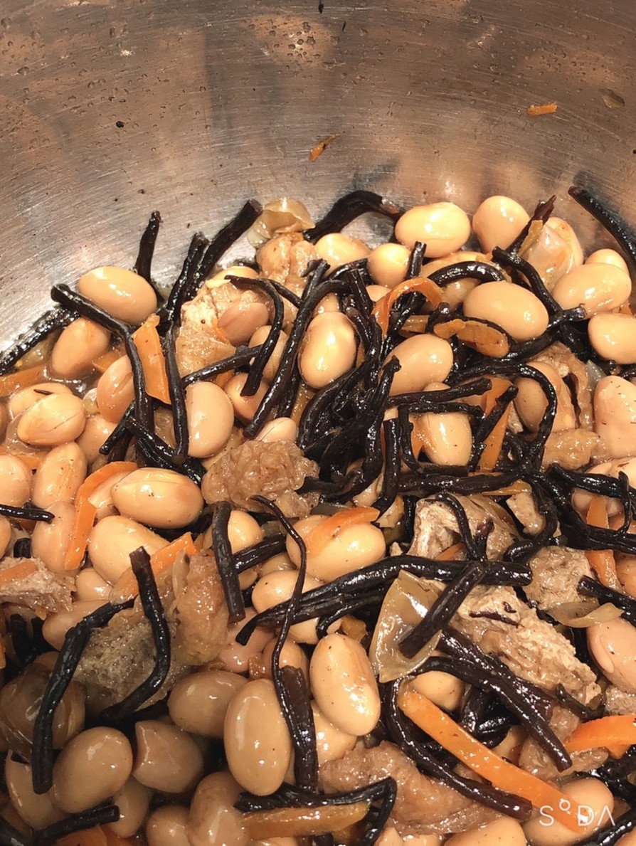 ひじきと水煮豆の煮物の画像