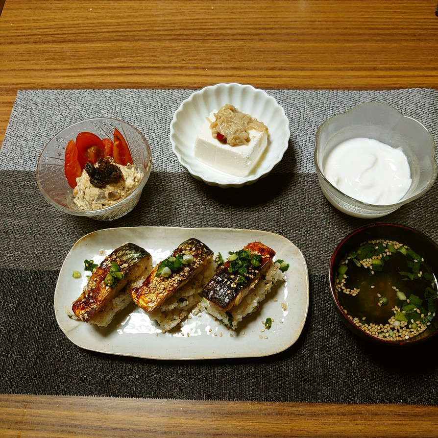 ヨウサマの減塩焼きサバ寿司の画像