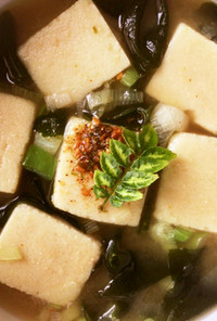 レンジで簡単 高野豆腐の燃焼系味噌汁