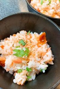 焼き鮭と大葉の簡単ちらし寿司☆