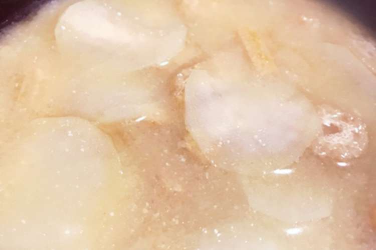 ジャガイモとお揚げのお味噌汁 レシピ 作り方 By バルたく クックパッド 簡単おいしいみんなのレシピが363万品