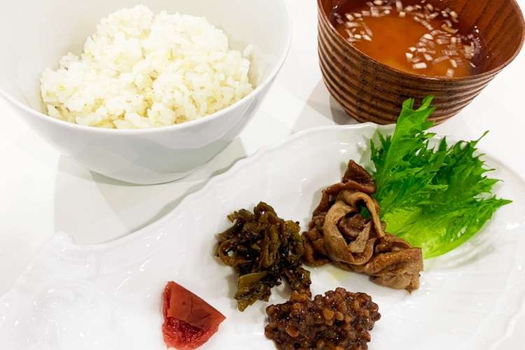 お湯を注ぐだけ だしいらず 簡単 味噌汁 レシピ 作り方 By 幸せごはんあっちゃん クックパッド 簡単おいしいみんなのレシピが358万品
