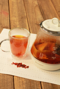 【秋の薬膳茶】ローズヒップと梨皮の紅茶