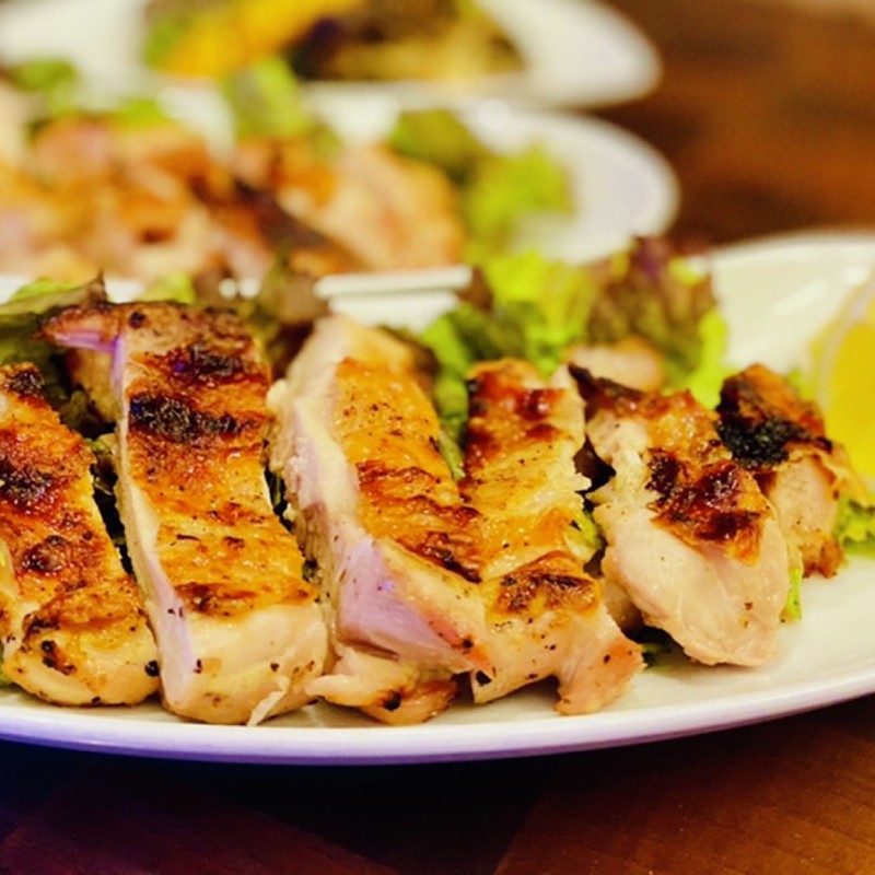 グリルチキンとラズベリーのイースターサラダのレシピ